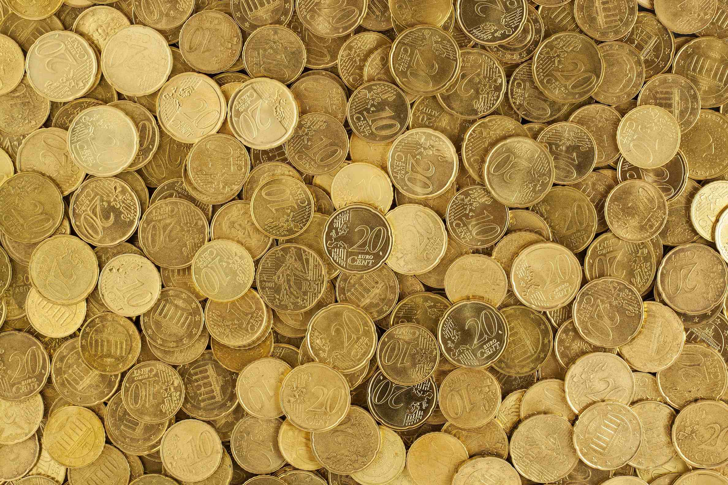 黄金挂单交易如何优化贵金属投资策略？这种优化有哪些潜在风险？